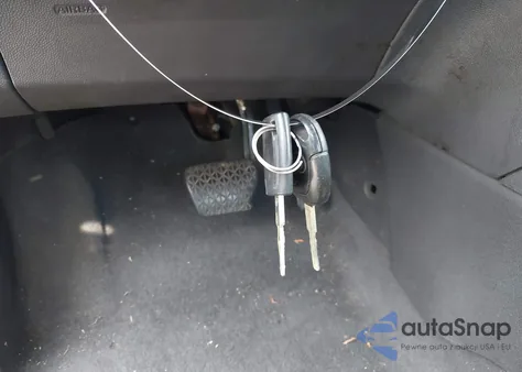 2011 Ford Fiesta Se z USA, uszkodzony, nr VIN 3FADP4BJ0BM238298